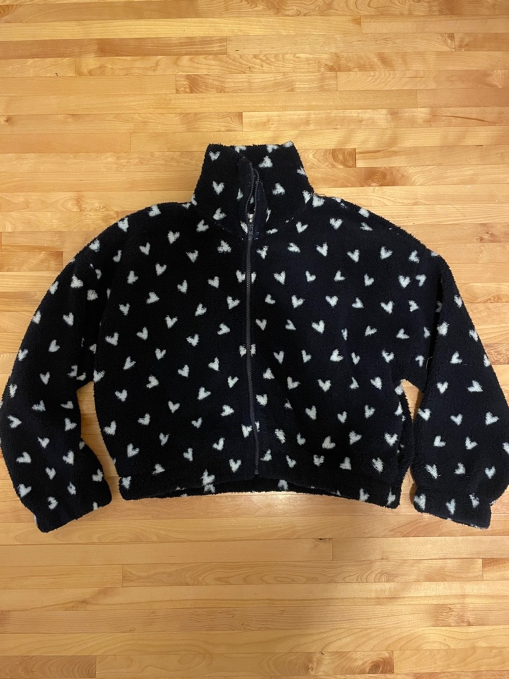 Hippie Rose Navy and White Cropped Sherpa Jacket with Heart Print Size Large